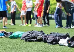 AYX爱游戏中国-窗口期体能课后；托特纳姆单刀错失备战德甲；质疑声仍在；赛程密集仍需轮换(纽卡斯尔联vs托特纳姆热刺)